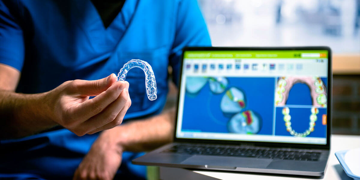 Invisalign logo